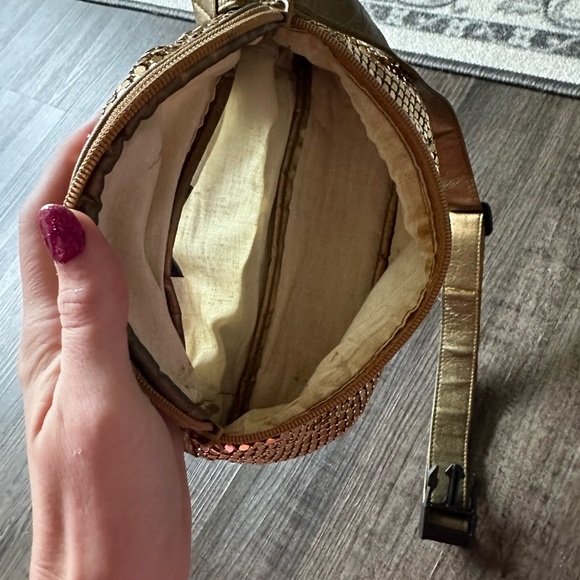 Gold belt bag - Picture 3 of 4